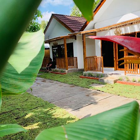 Anjani Larva Cottage - Homestay And Eatery Senaru Exterior foto